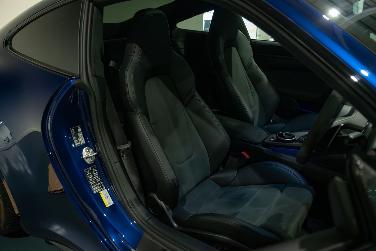2024 Porsche 911 (992.1) Carrera 4 GTS