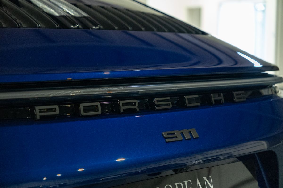 2024 Porsche 911 (992.1) Carrera 4 GTS