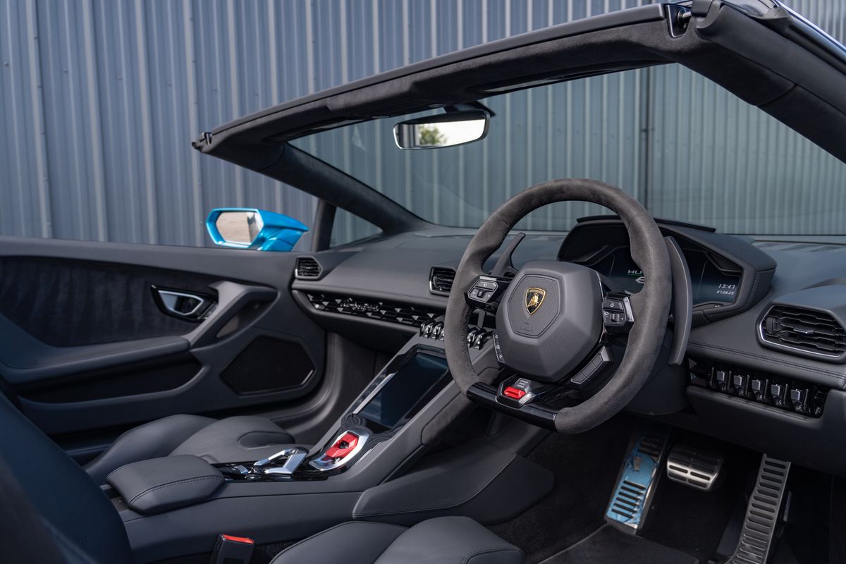2023 Lamborghini Huracan Evo Spyder RWD