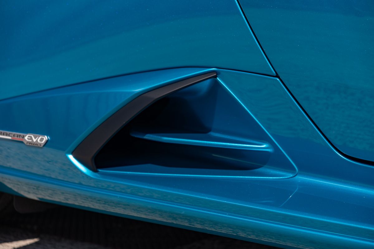 2023 Lamborghini Huracan Evo Spyder RWD