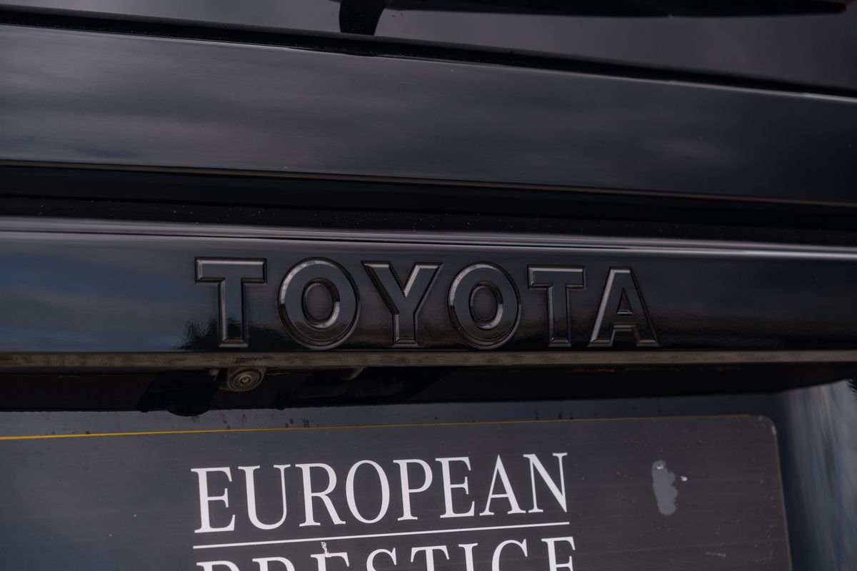 2025 Toyota Land Cruiser Invincible
