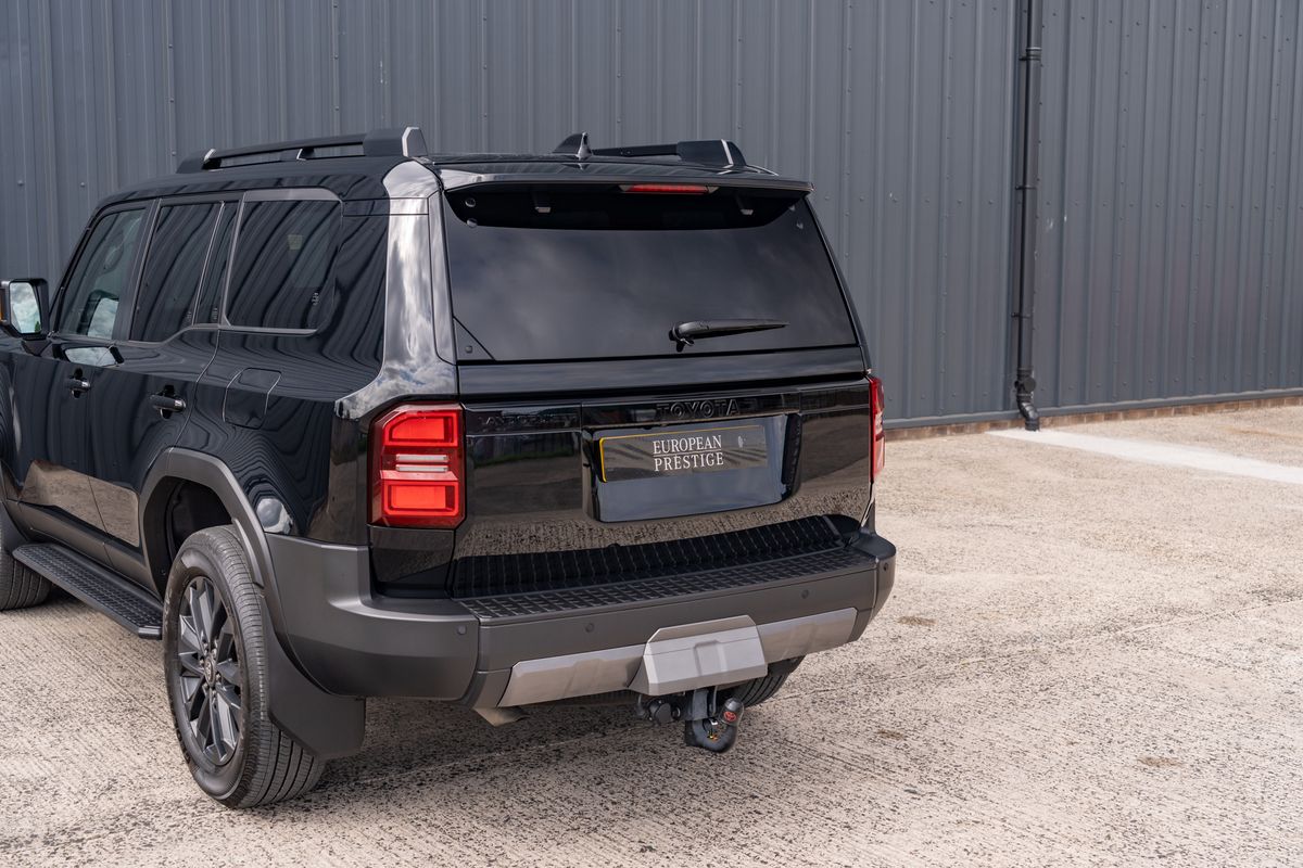 2025 Toyota Land Cruiser Invincible