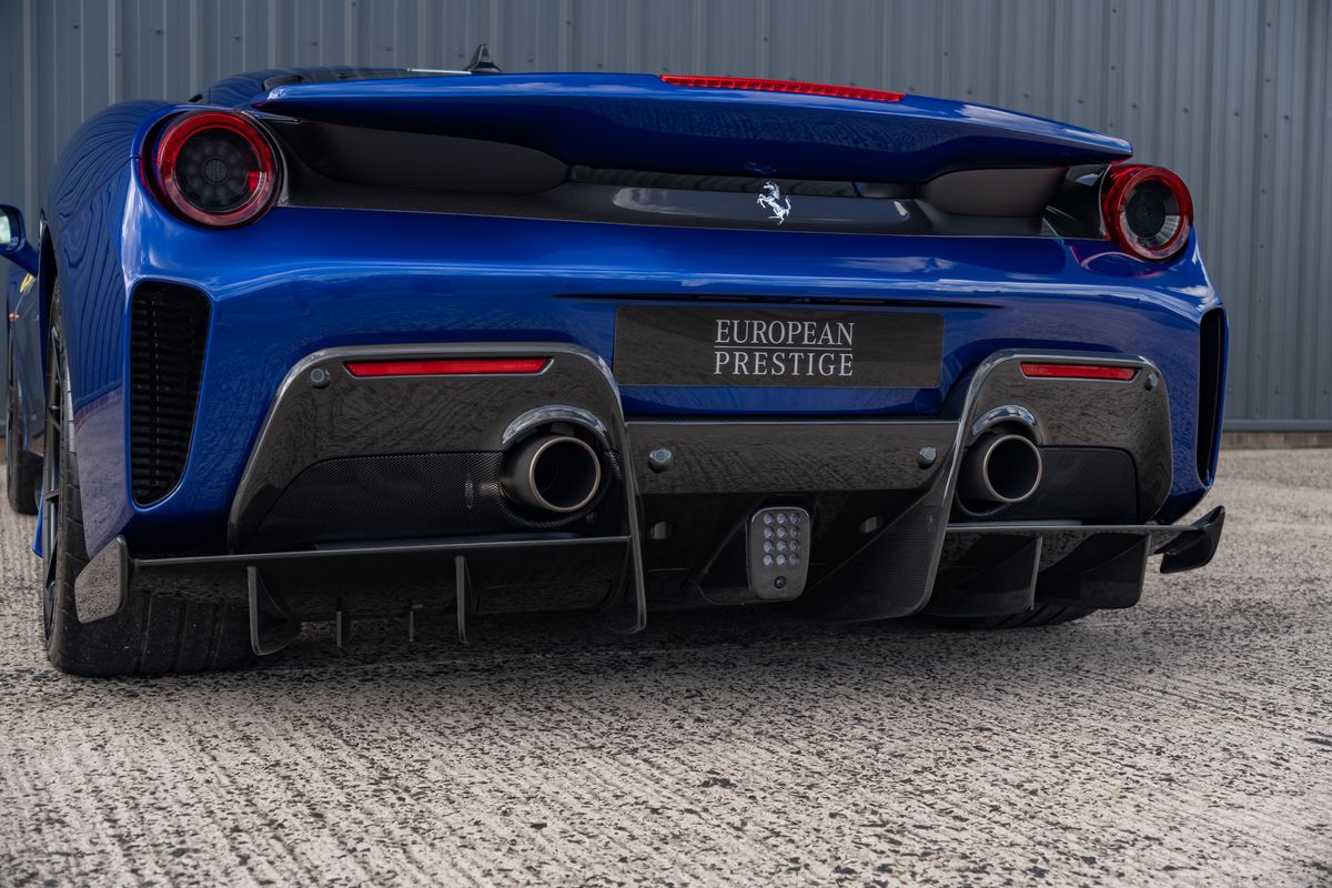 2020 Ferrari 488 Pista