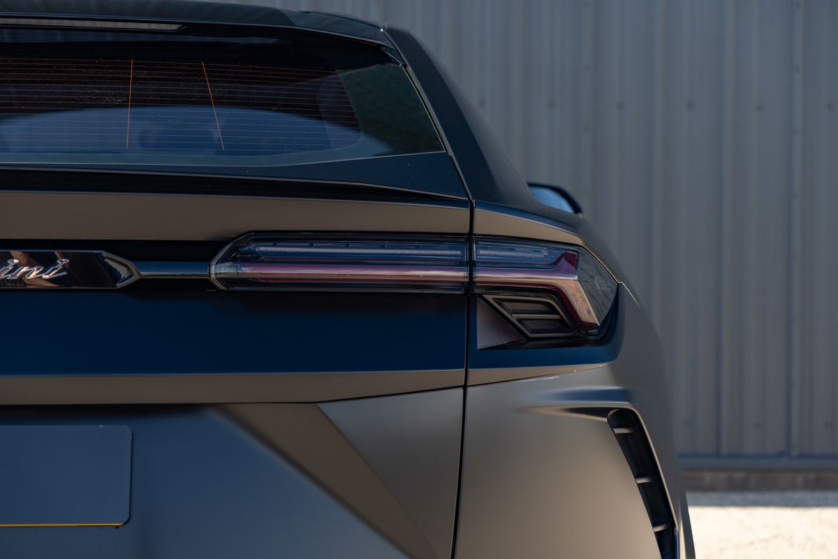 2021 Lamborghini Urus V8 Auto