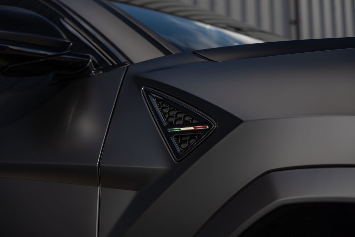 2021 Lamborghini Urus V8 Auto