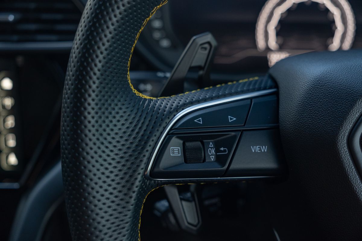 2021 Lamborghini Urus V8 Auto