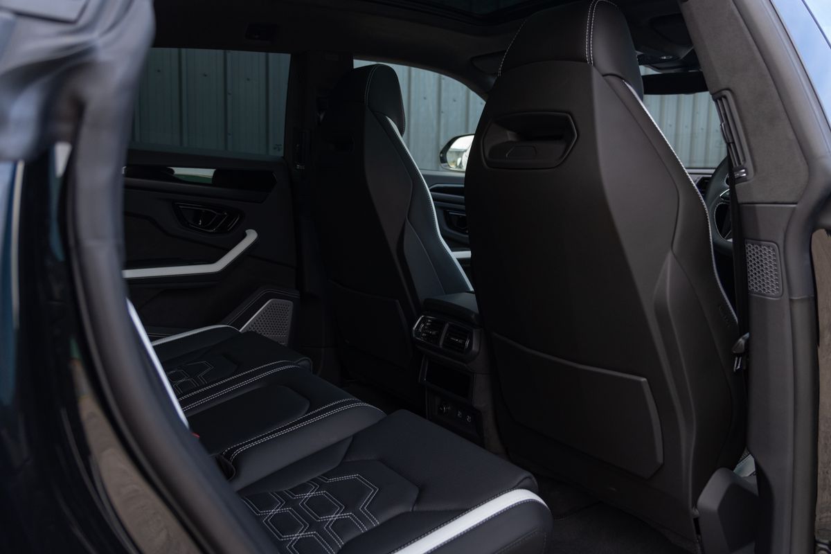 2025 Lamborghini Urus SE