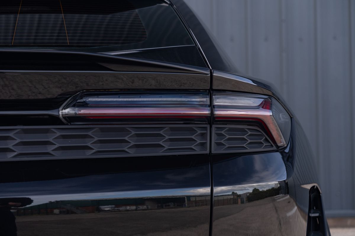 2025 Lamborghini Urus SE