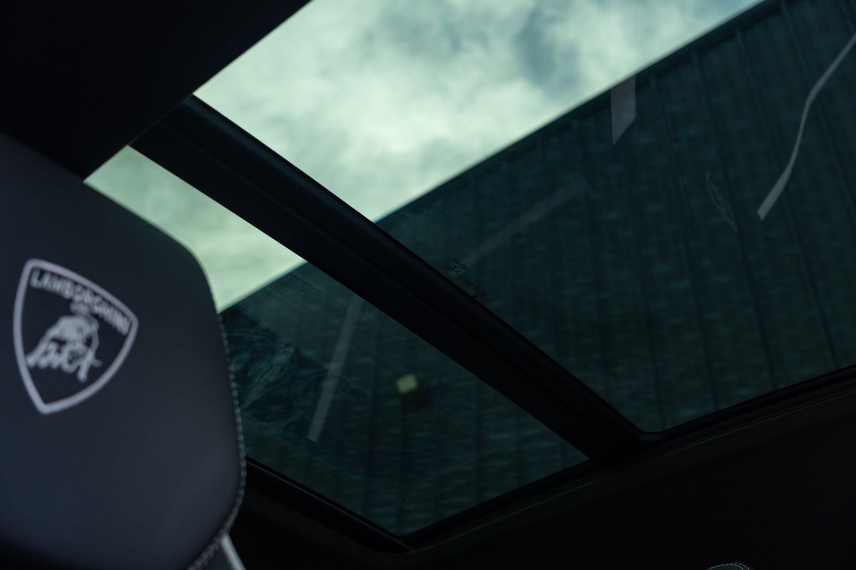 2025 Lamborghini Urus SE