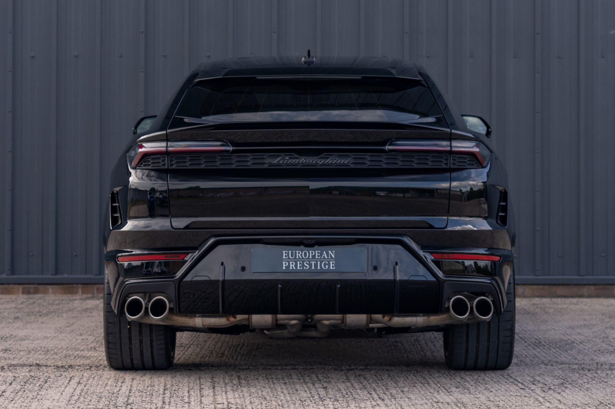 2025 Lamborghini Urus SE