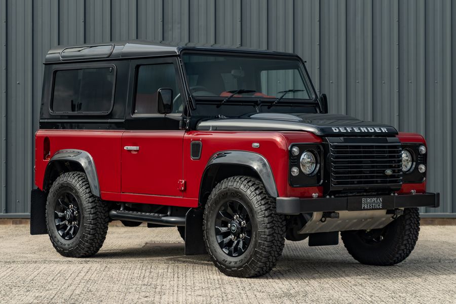 Land Rover Defender 90 Autobiography Edition