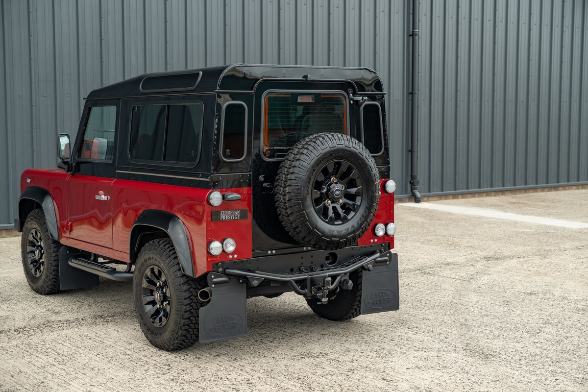 2015 Land Rover Defender 90 Autobiography Edition