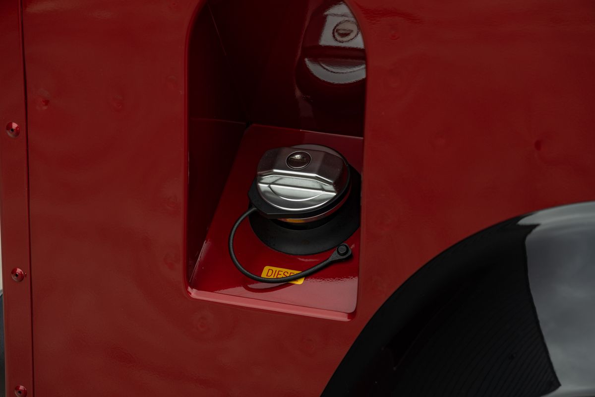 2015 Land Rover Defender 90 Autobiography Edition