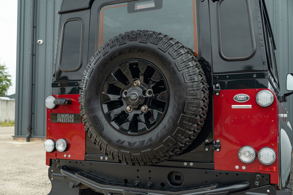 2015 Land Rover Defender 90 Autobiography Edition