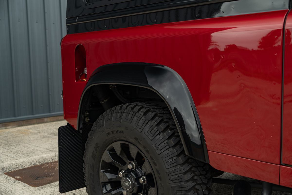 2015 Land Rover Defender 90 Autobiography Edition