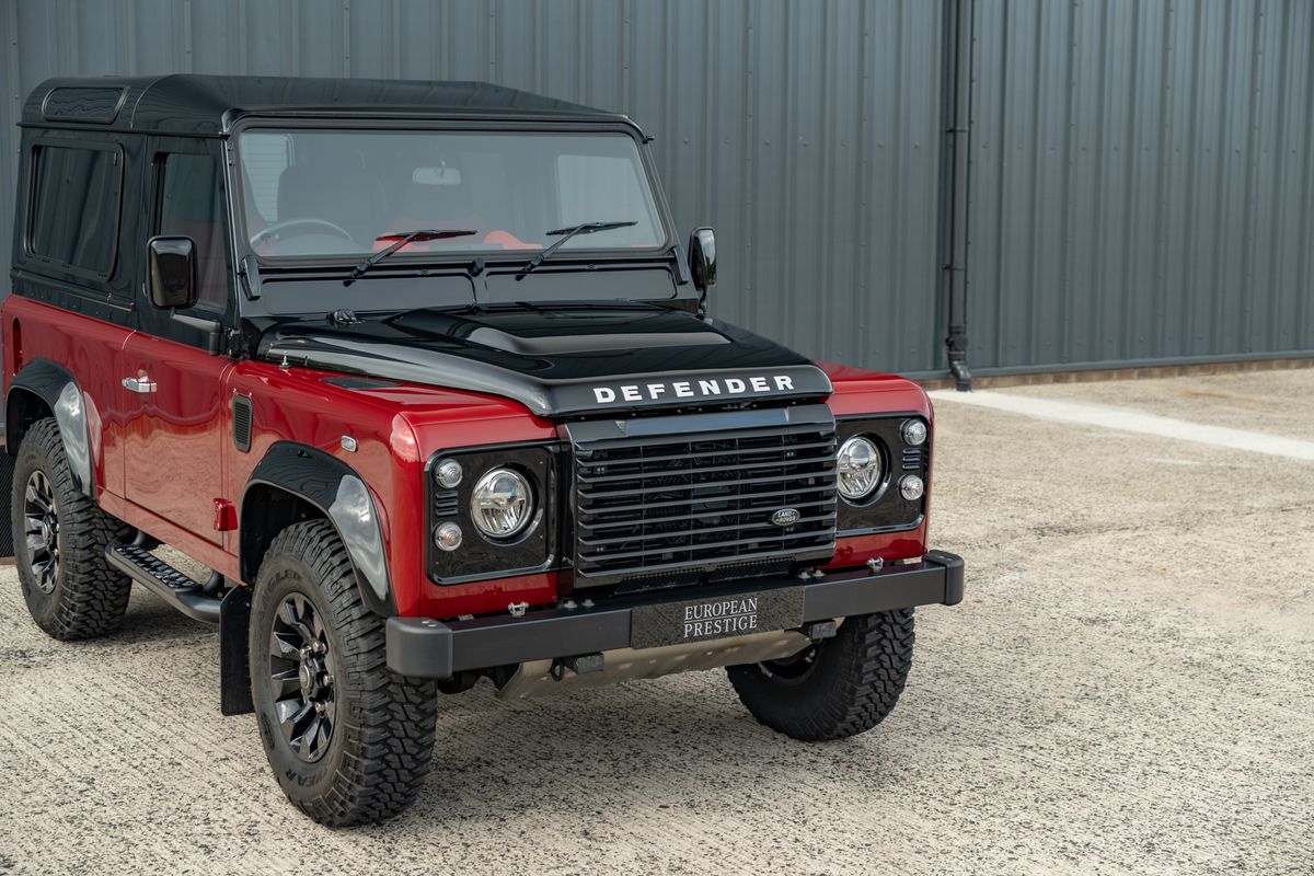 2015 Land Rover Defender 90 Autobiography Edition