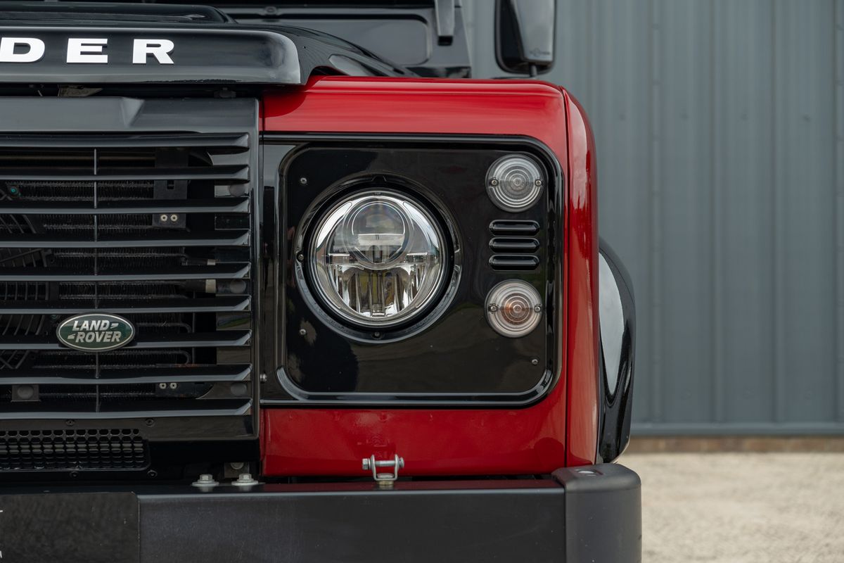 2015 Land Rover Defender 90 Autobiography Edition