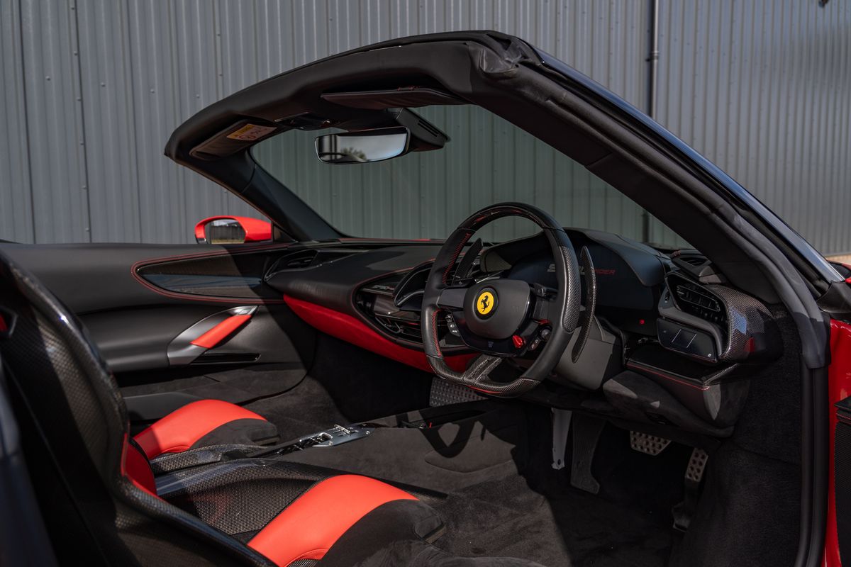 2022 Ferrari SF90 Spider