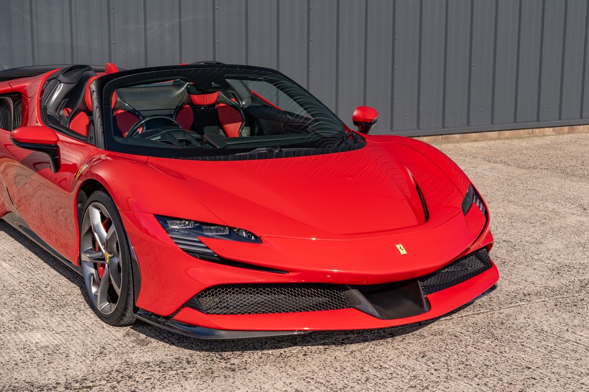 2022 Ferrari SF90 Spider