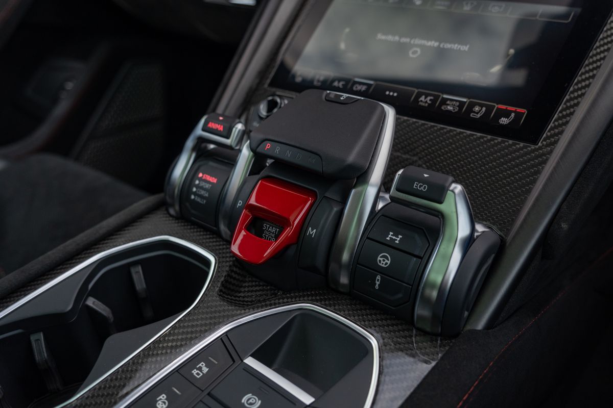 2023 Lamborghini Urus Performante