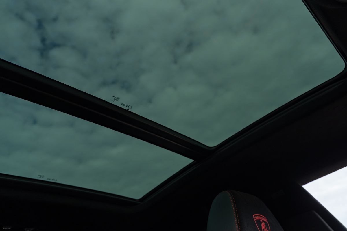 2023 Lamborghini Urus Performante