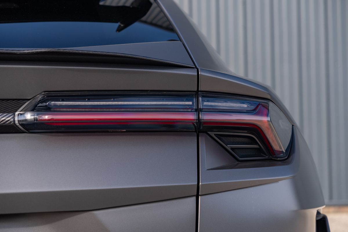 2023 Lamborghini Urus Performante