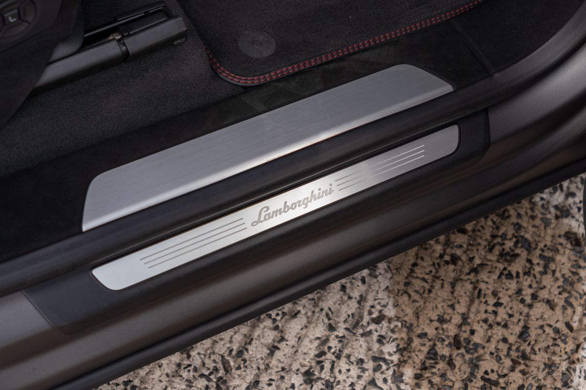 2023 Lamborghini Urus Performante