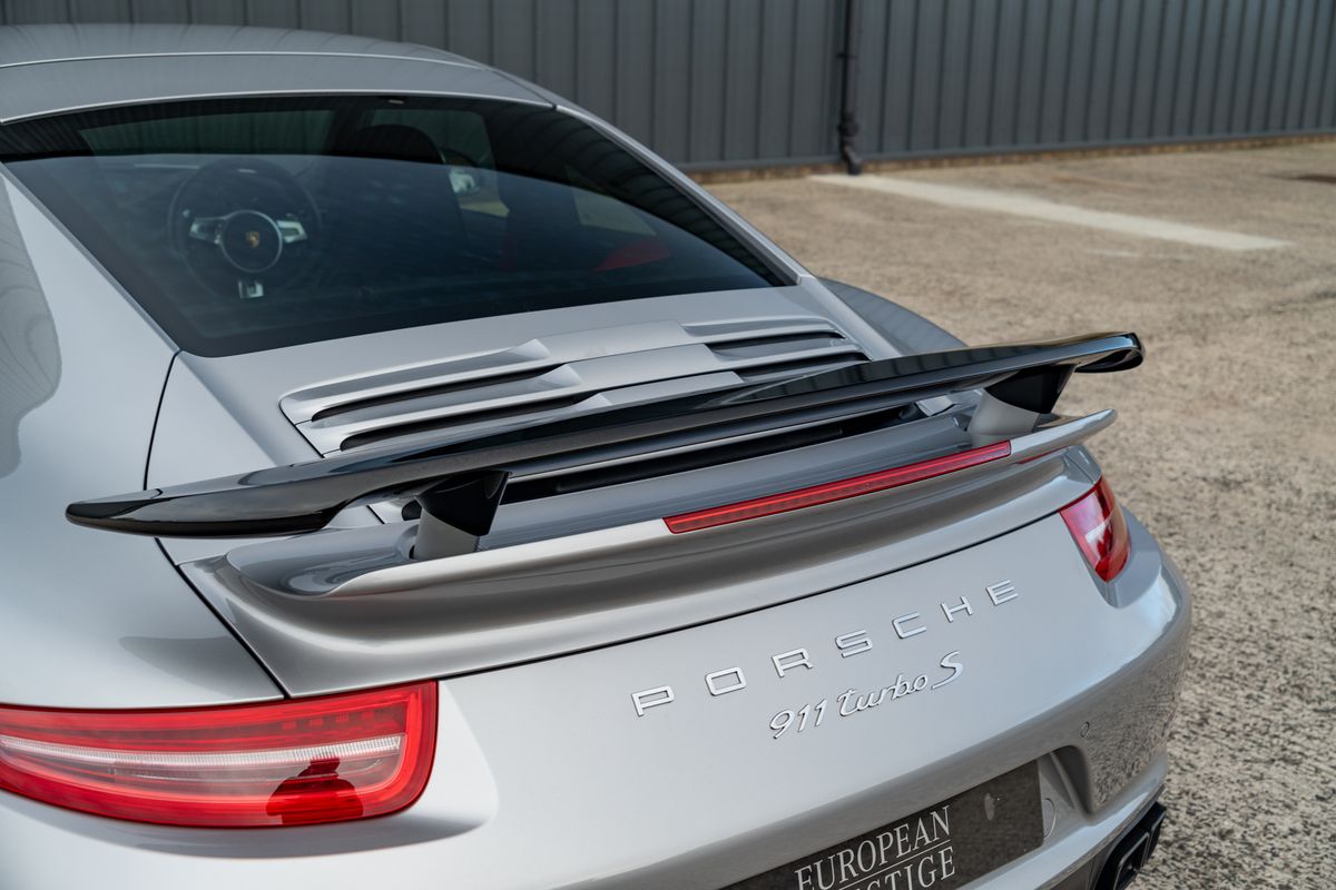 2015 Porsche 911 (991.1) Turbo S Exclusive GB Edition