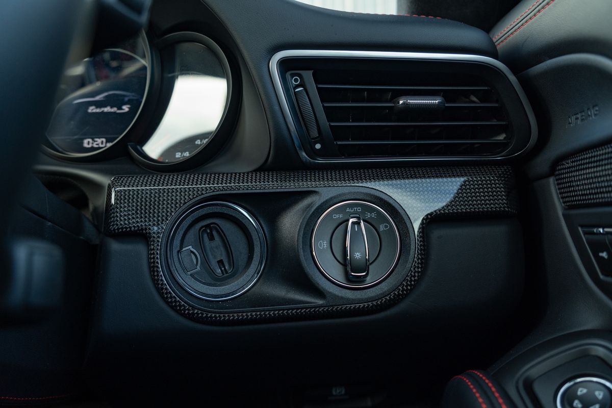 2015 Porsche 911 (991.1) Turbo S Exclusive GB Edition