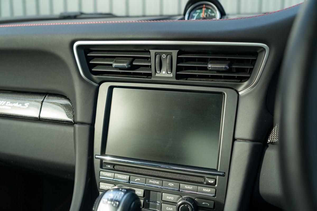 2015 Porsche 911 (991.1) Turbo S Exclusive GB Edition