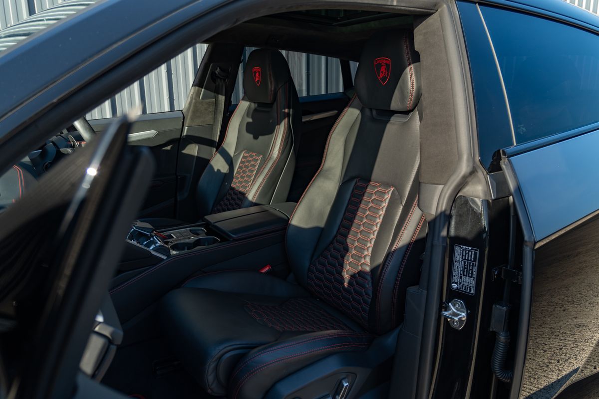 2022 Lamborghini Urus