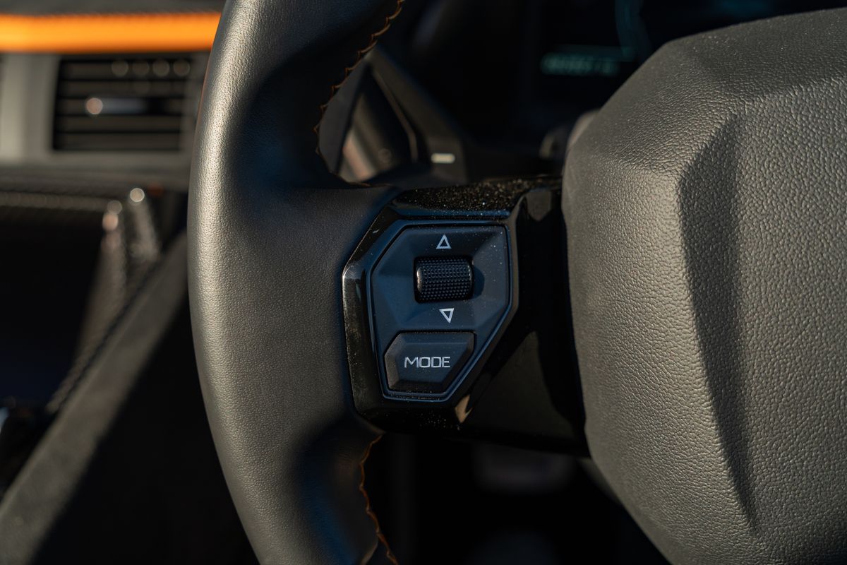 2022 Lamborghini Aventador Ultimae Roadster