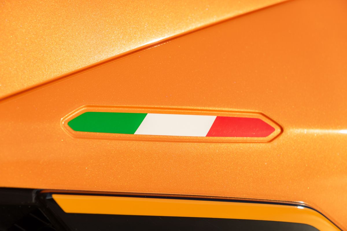 2022 Lamborghini Aventador Ultimae Roadster