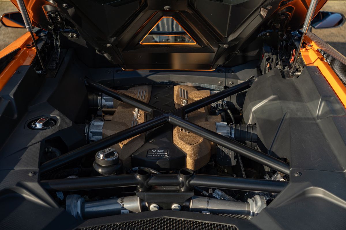 2022 Lamborghini Aventador Ultimae Roadster