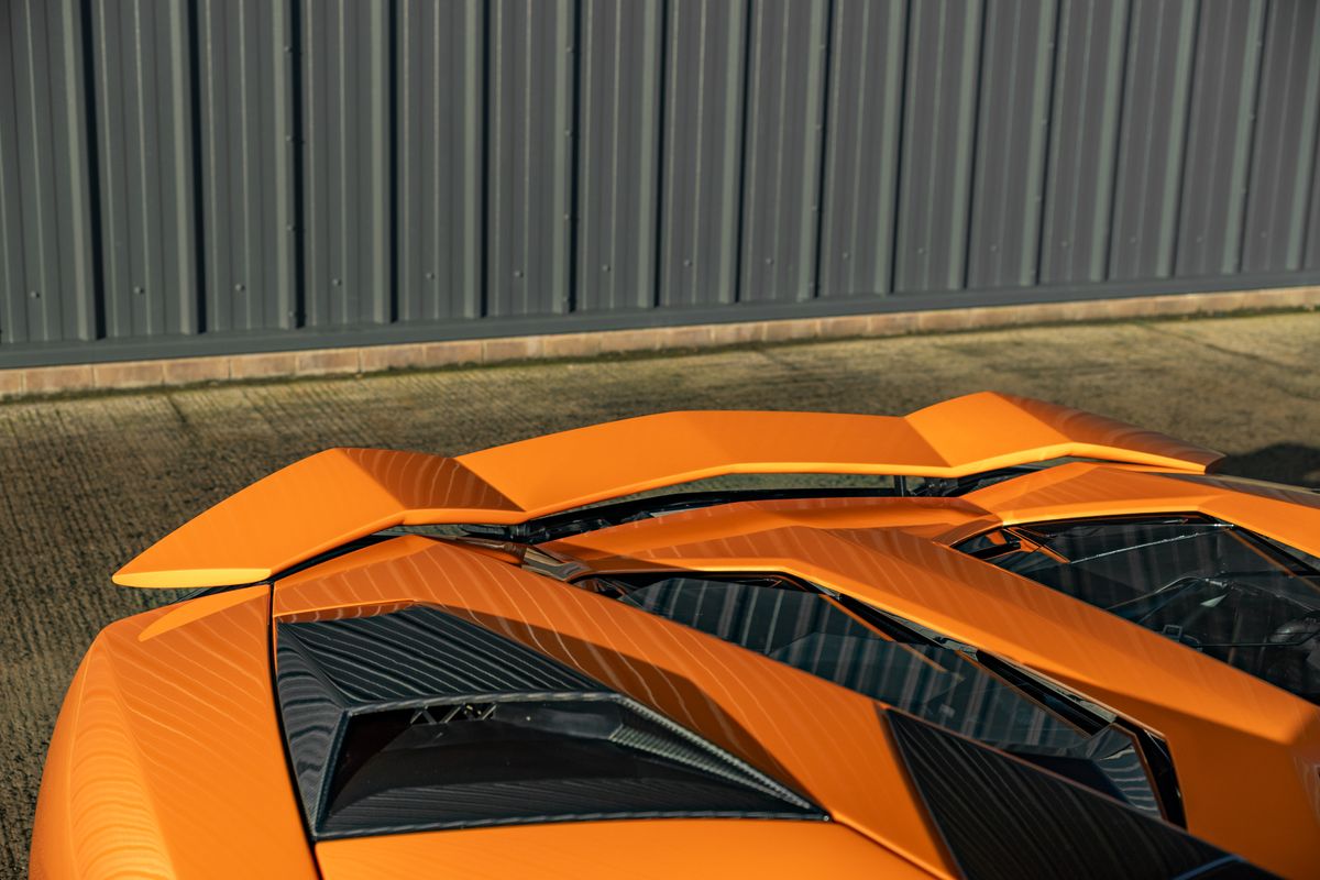 2022 Lamborghini Aventador Ultimae Roadster