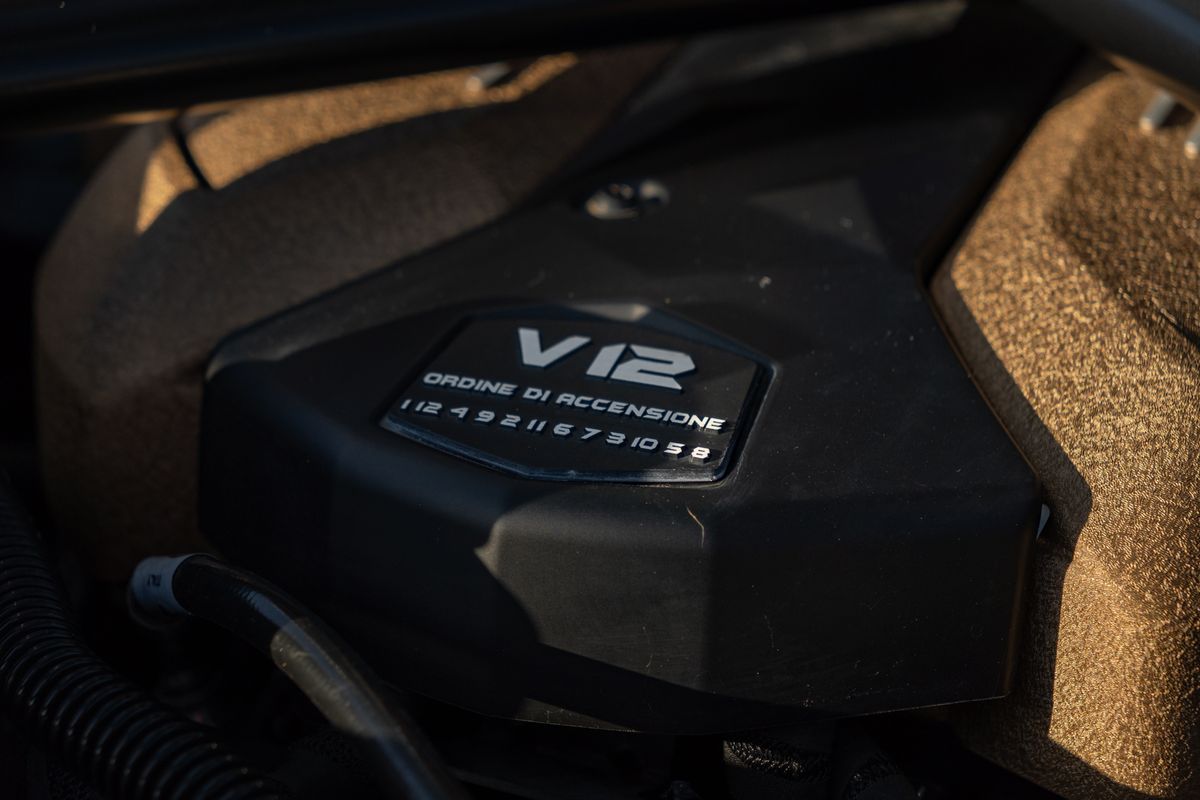 2022 Lamborghini Aventador Ultimae Roadster