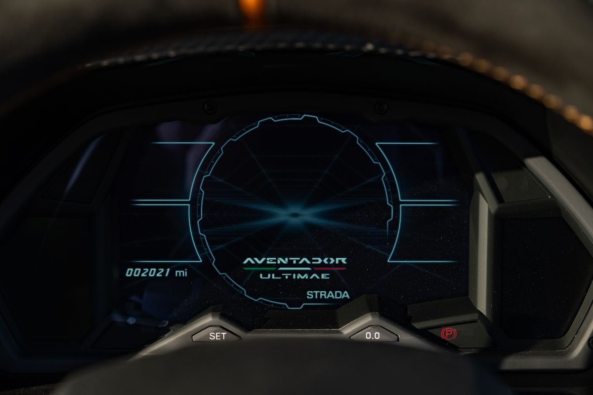 2022 Lamborghini Aventador Ultimae Roadster