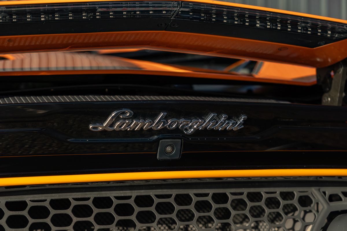 2022 Lamborghini Aventador Ultimae Roadster