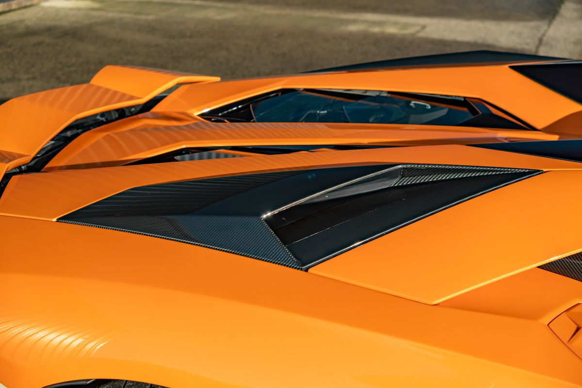 2022 Lamborghini Aventador Ultimae Roadster