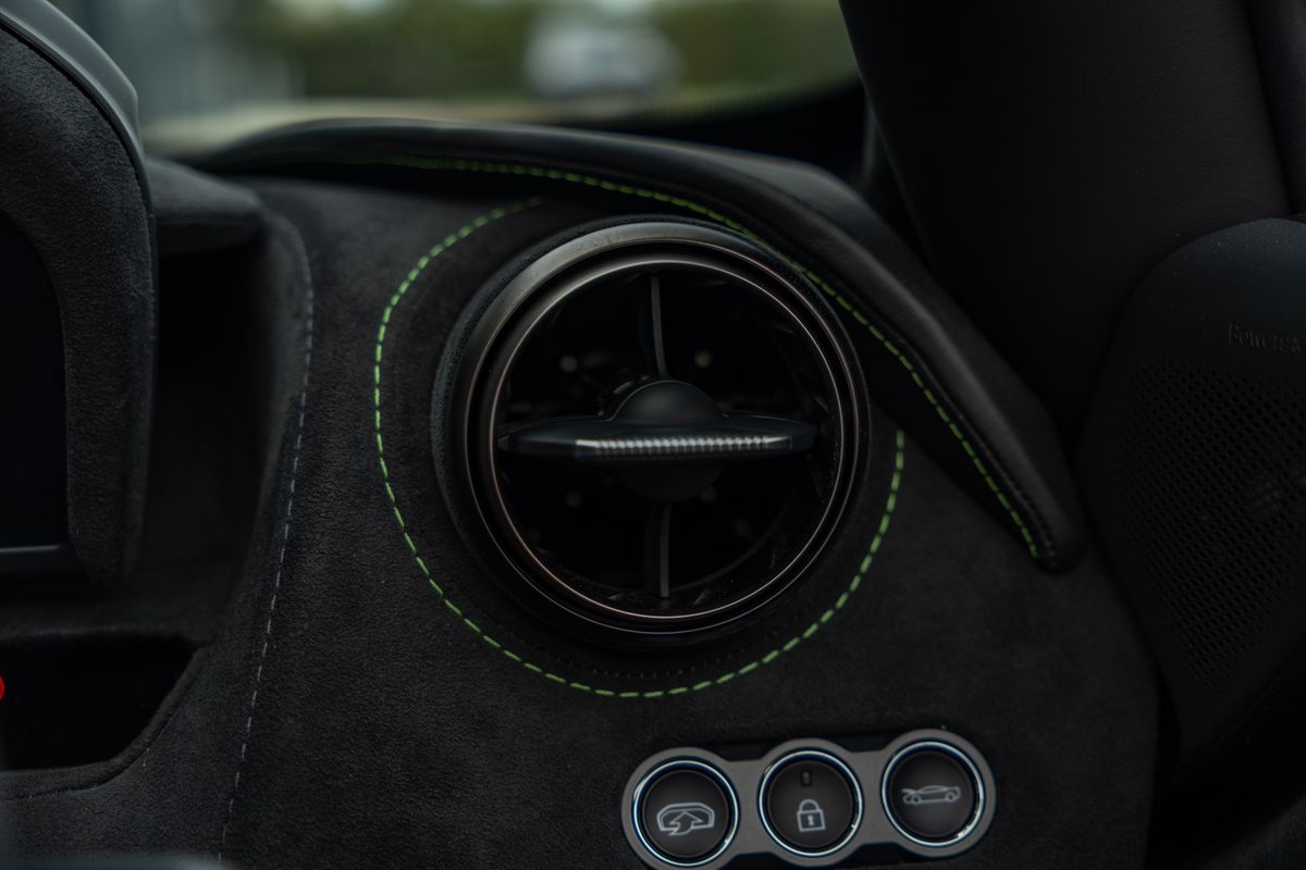 2022 McLaren 720S Spider Performance