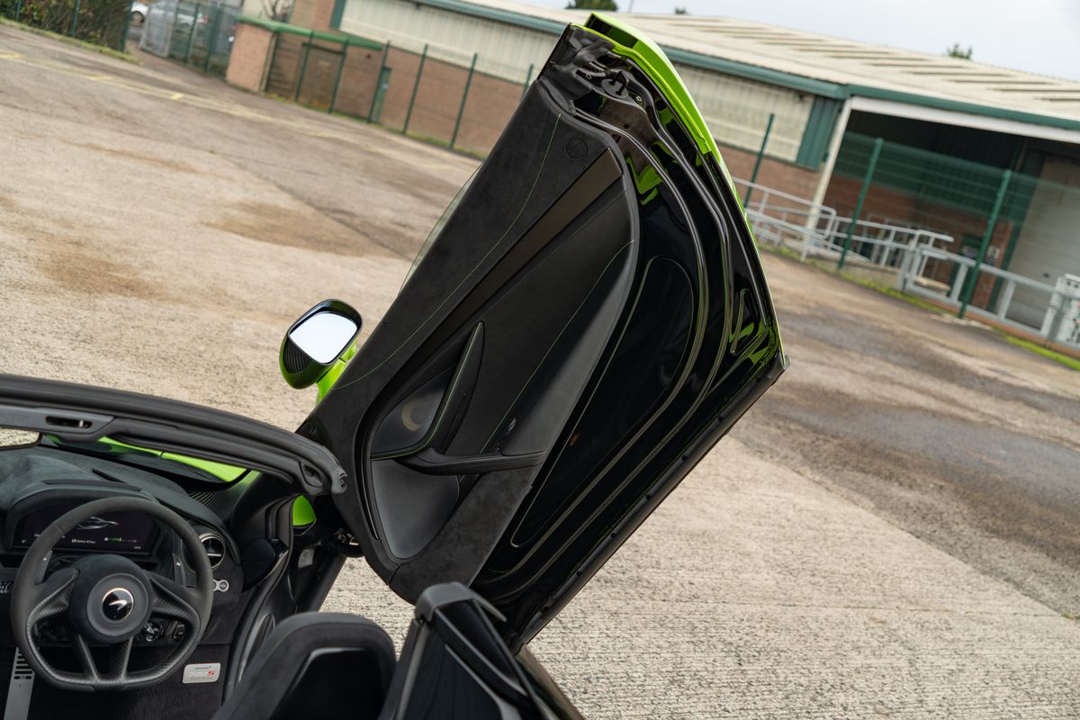 2022 McLaren 720S Spider Performance