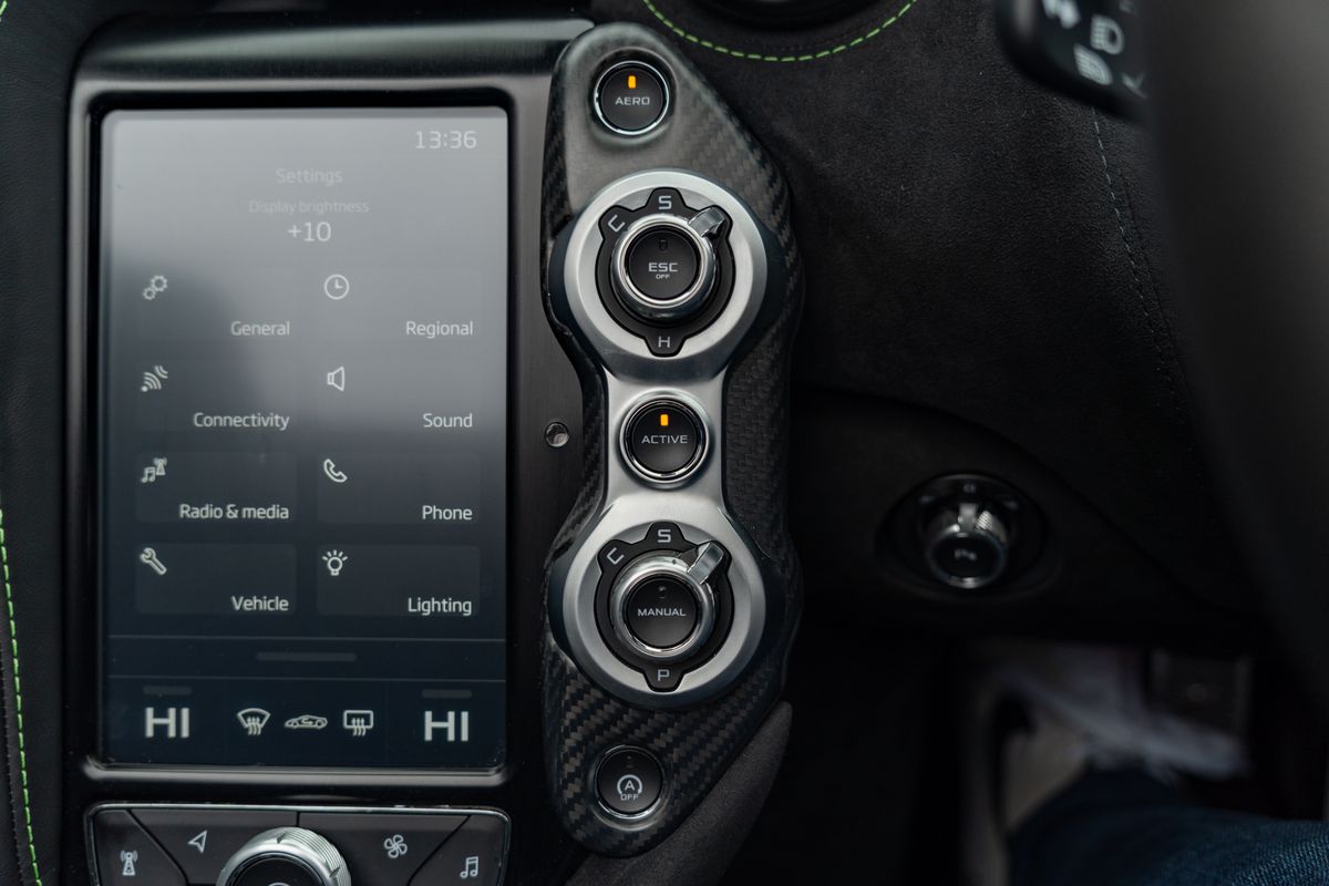 2022 McLaren 720S Spider Performance