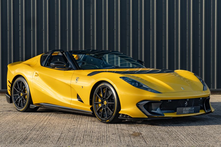 Ferrari 812 Competizione Aperta