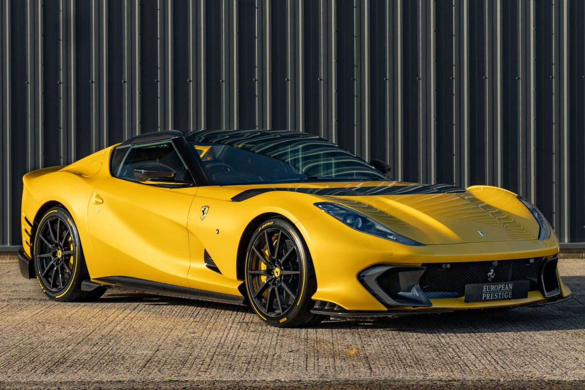 2023 Ferrari 812 Competizione Aperta