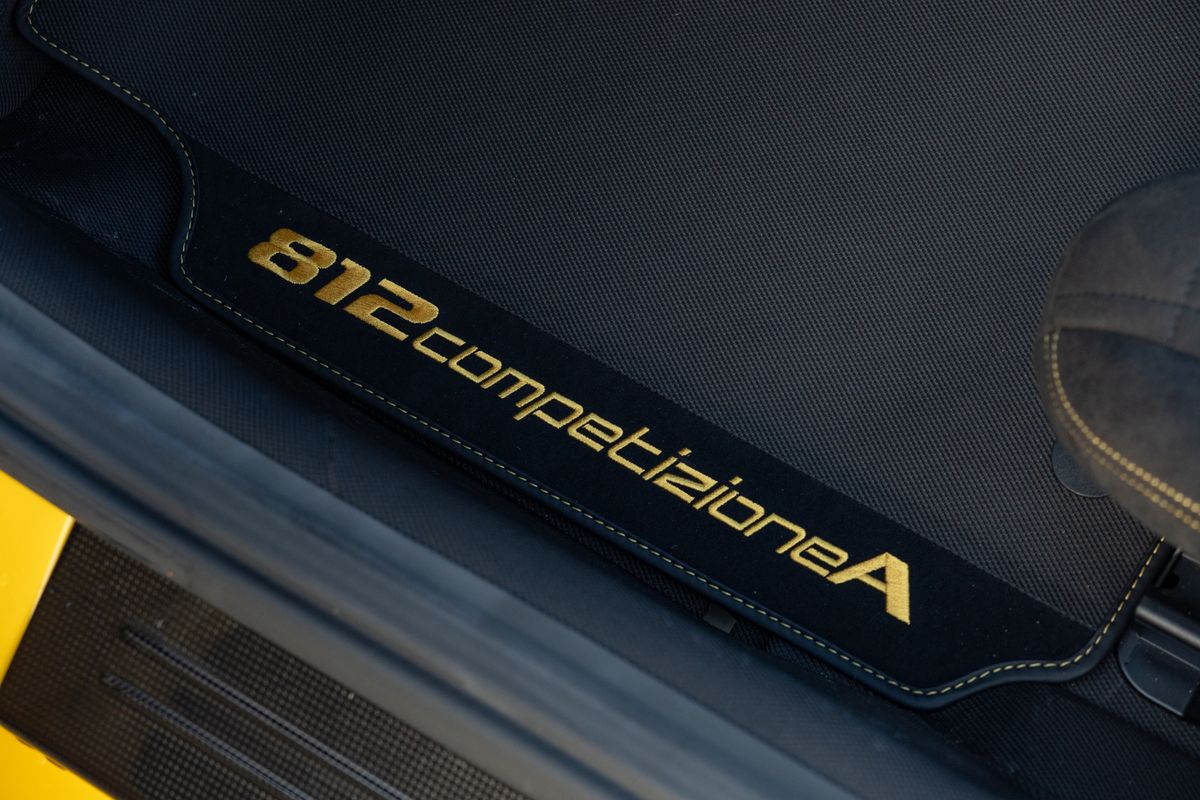 2023 Ferrari 812 Competizione Aperta