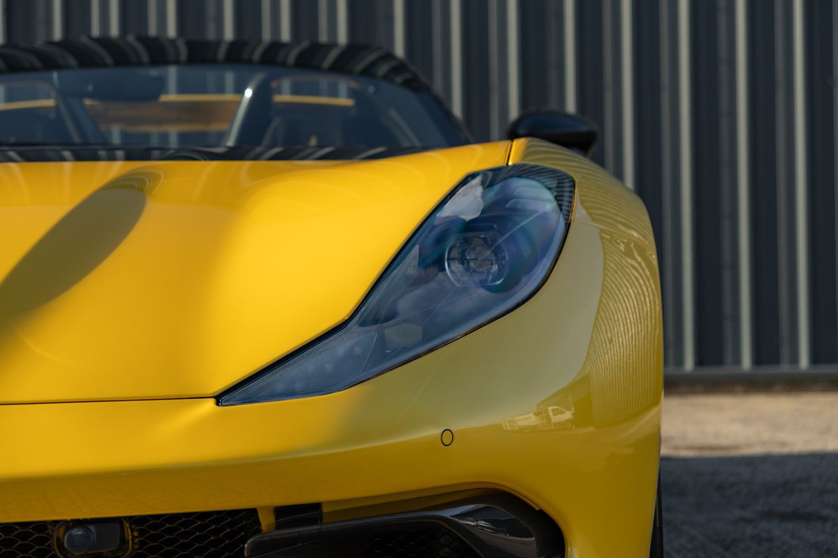 2023 Ferrari 812 Competizione Aperta