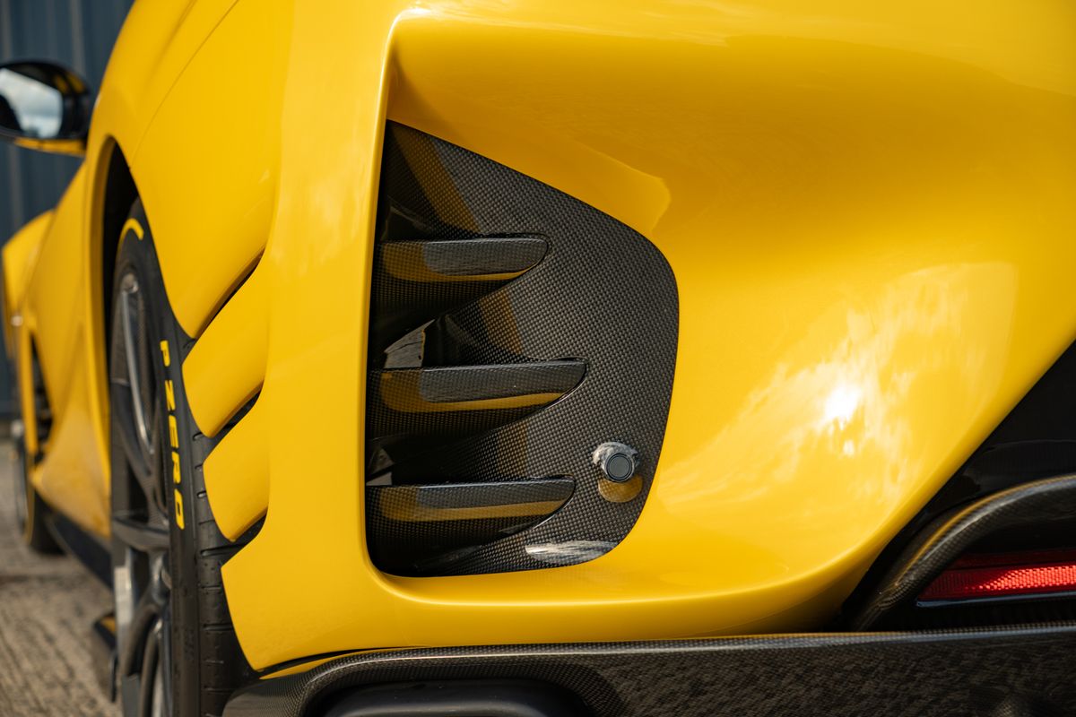 2023 Ferrari 812 Competizione Aperta