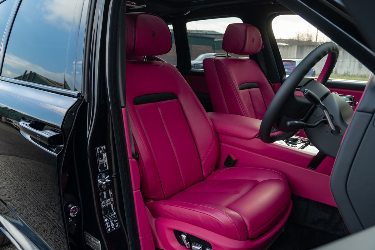 2025 Rolls Royce Cullinan Series II Black Badge