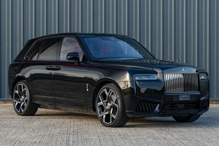 2025 Rolls Royce Cullinan Series II Black Badge