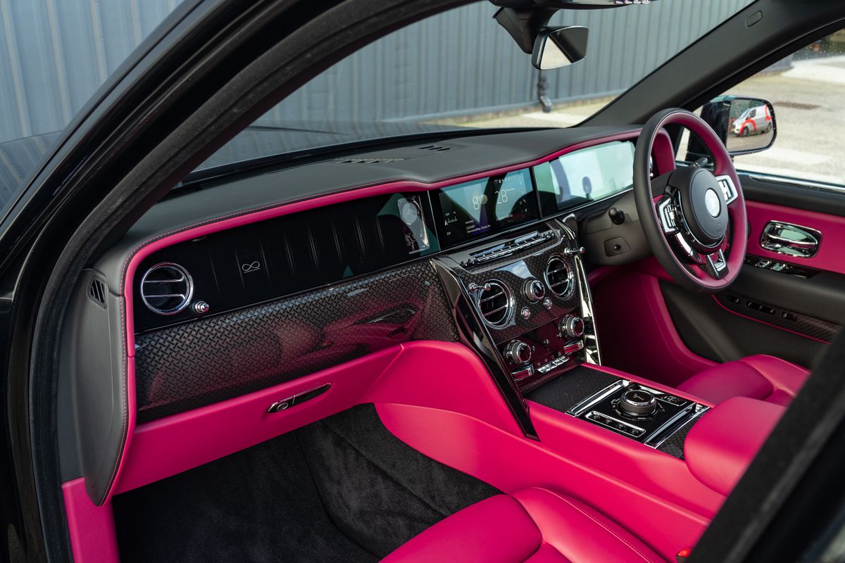 2025 Rolls Royce Cullinan Series II Black Badge